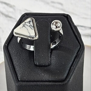 White Triangle Adjustable Fashion Ring  A33
